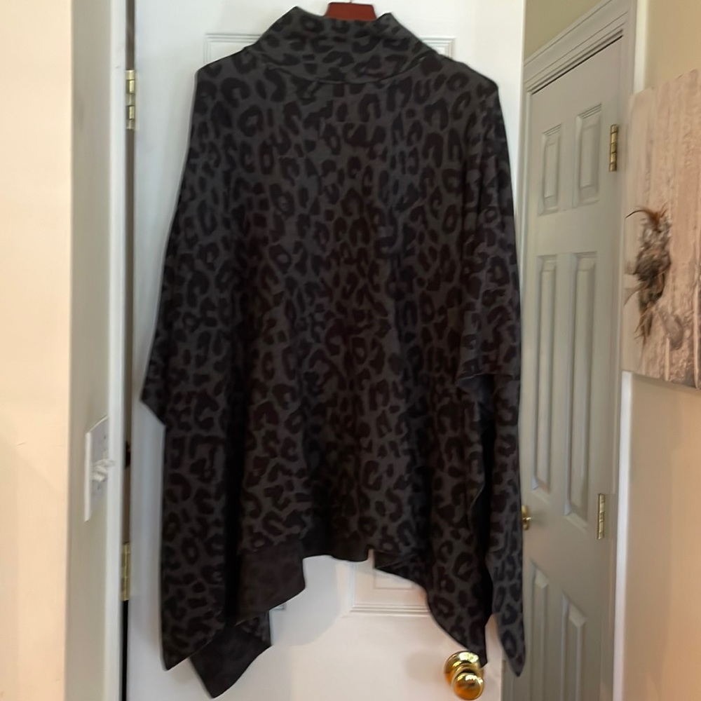 J McL Garnet Poncho